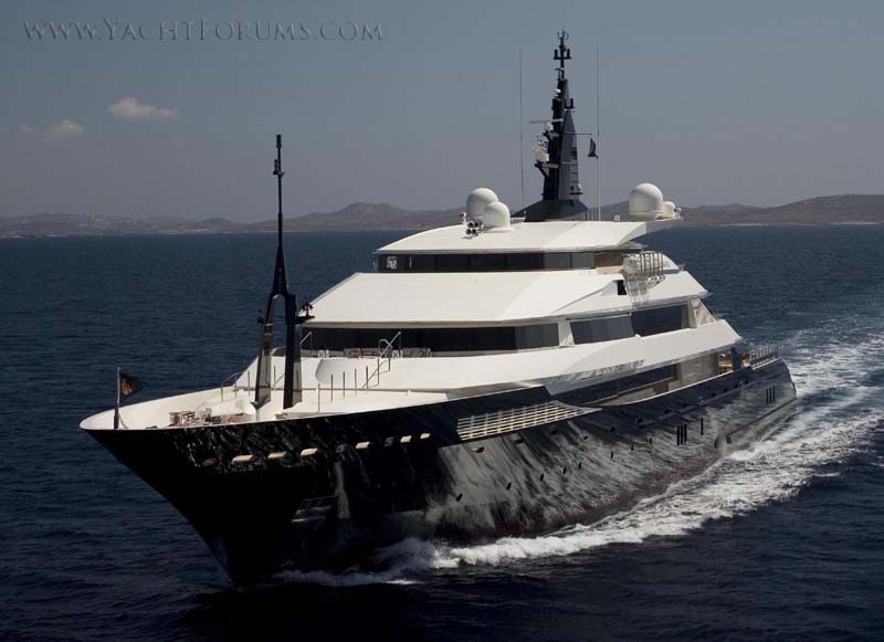 23676-review-oceanco-269-alfa-nero-3.-alfanerobow.jpg