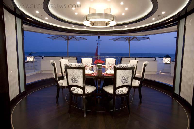 23694-review-oceanco-269-alfa-nero-18.-myan-dining.jpg