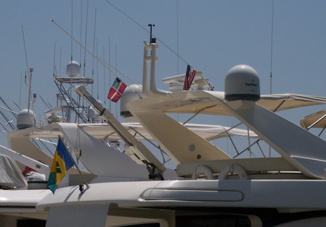 yacht flag etiquette uk