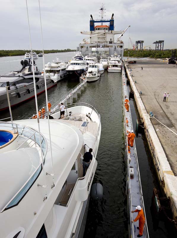 dockwise yacht express