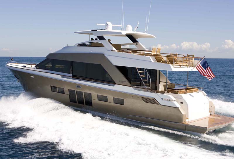 2010 lazzara 76 foot yacht