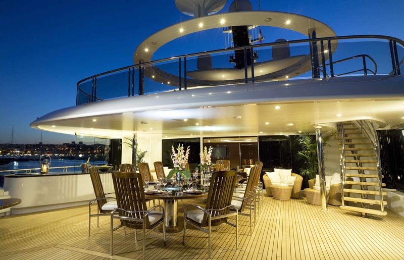 eminence superyacht