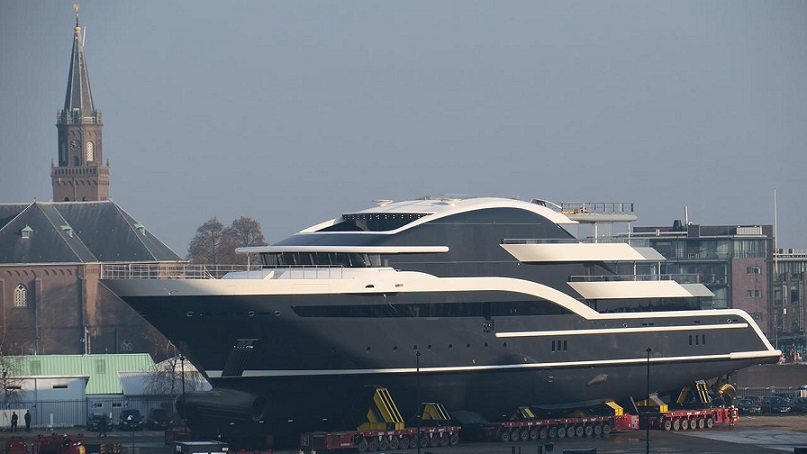 90M OceAnco Y717 Rolled Out (1).jpg