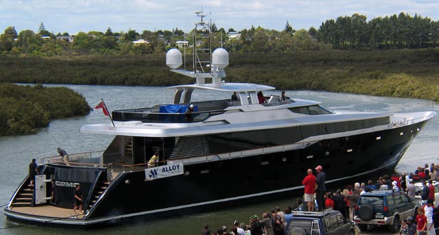 Alloy Yachts launch Como.JPG