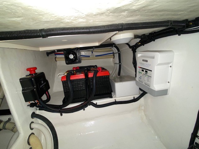Bow thruster battery and charger.jpg