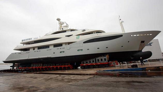 crn-hull-130-yacht1.jpg