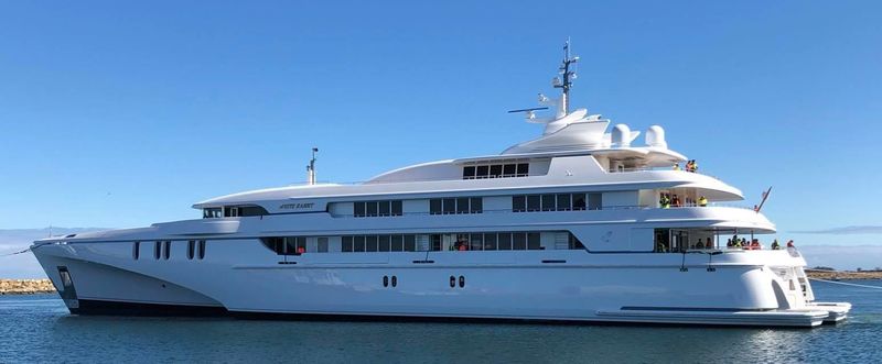 Echo Yachts Launch 84M White Rabbit (1).jpg