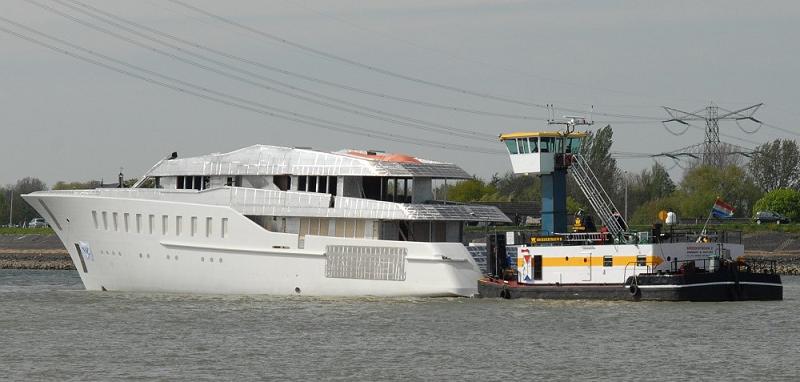 Feadship-Hull-810-big.jpg