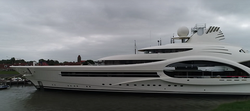 Feadship Launches 110M XL1007 (2).png