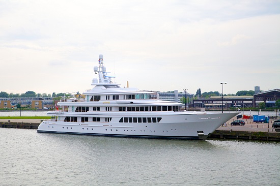 Feadship-Utopia-02.jpg