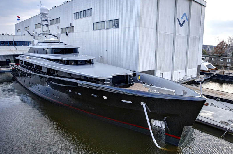 Feadship Yacht Kiss Bow.jpg