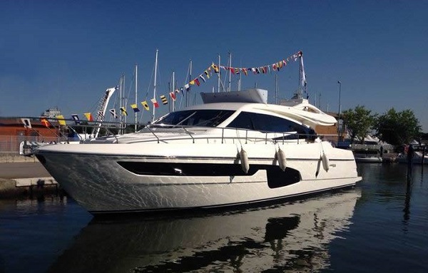 Ferretti launches Ferretti 650 motoryacht.jpg