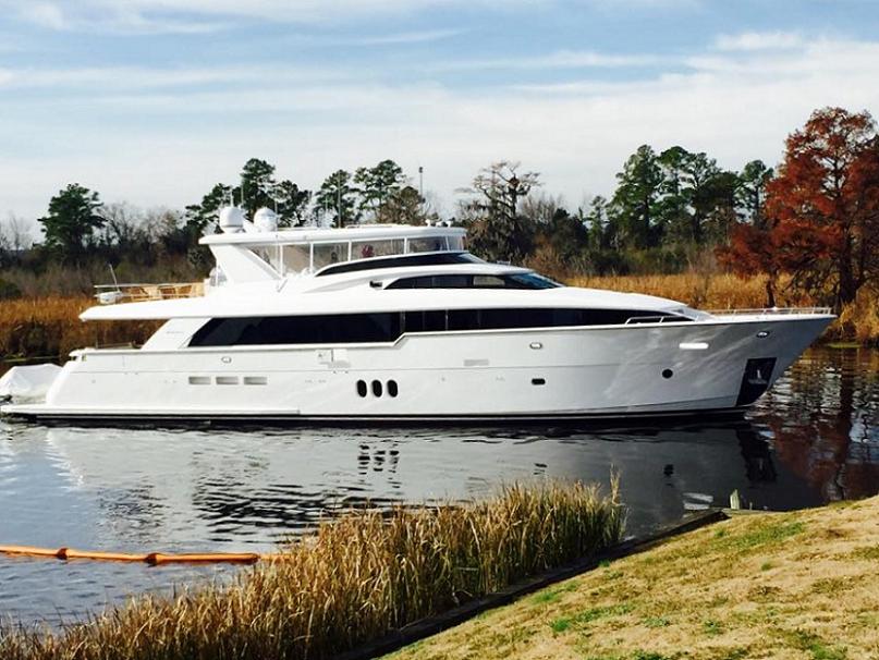 Hatteras delivers Second 100RPH motoryacht.jpg