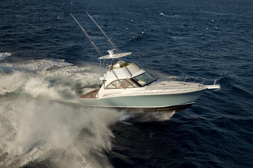 Hatteras Presents 45 Express With Bridge Option.jpg