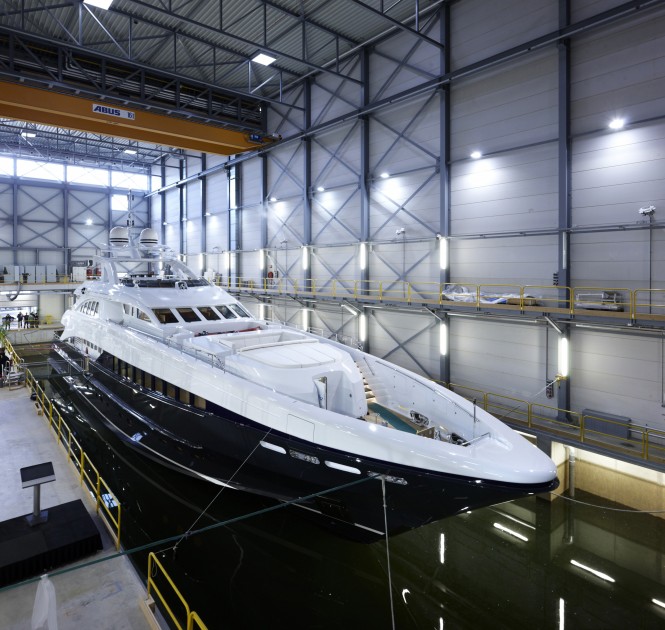 Heesen-Super-Yacht-Lady-L-ex-Project-Zentric-successfully-launched-on-January-13th-665x630.jpg