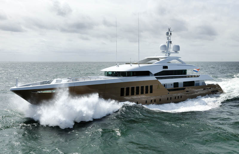 Heesen Yachts Azamanta.jpg