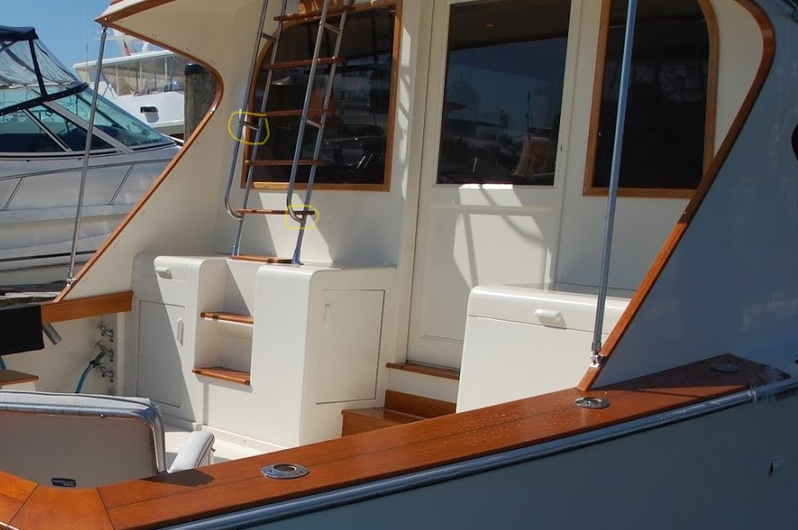 yacht flybridge ladder