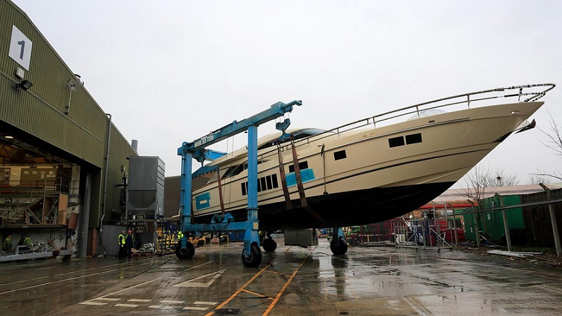 Last Fairline Squadron 78 Leaves Shed (1).jpg