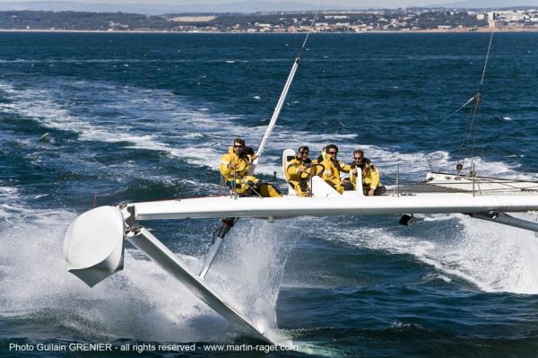 hydroptere trimaran