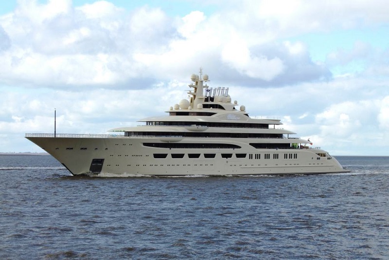 Lurssen Delivers 156M Superyacht Dilbar (2).jpg