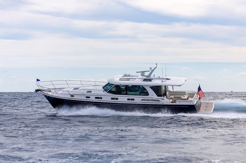 Sabre Yachts 51 Salon Express 1.jpg