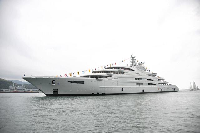 134 m yacht