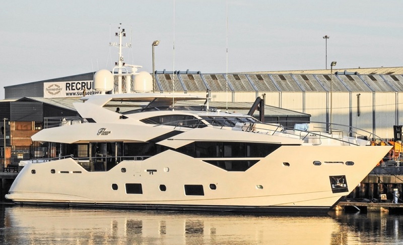 Sunseeker 116 Fleur Launched.jpg