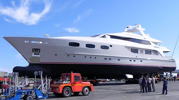 why-worry-yacht.jpg